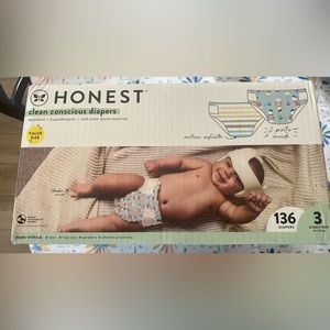Honest diapers size 3 unopened